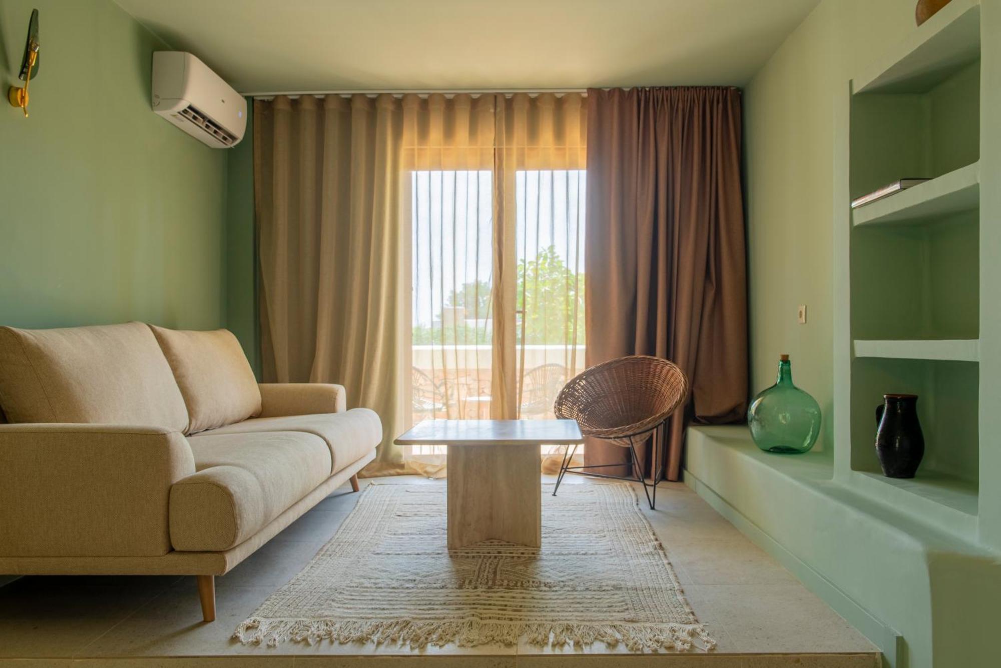 Malaquita Hotel Boutique Santa Eularia des Riu Bagian luar foto