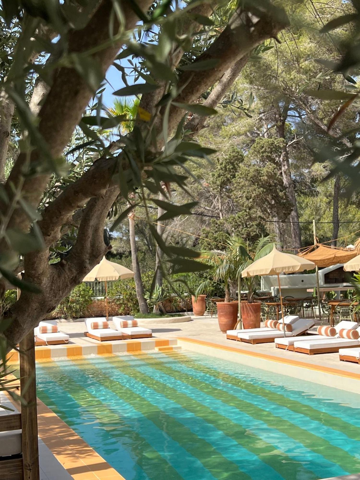 Malaquita Hotel Boutique Santa Eularia des Riu Bagian luar foto