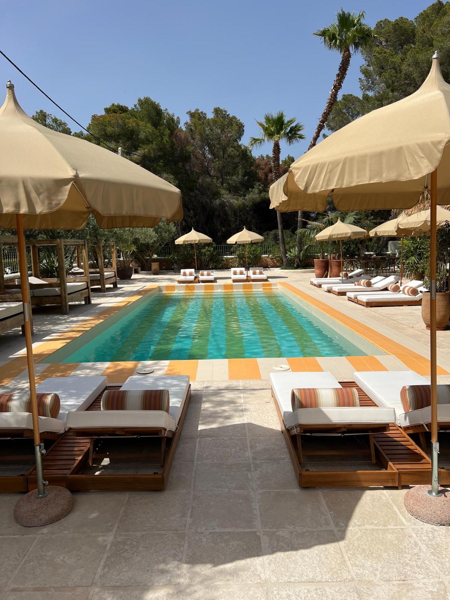 Malaquita Hotel Boutique Santa Eularia des Riu Bagian luar foto